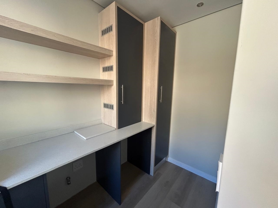 4 Bedroom Property for Sale in Hout Bay Western Cape